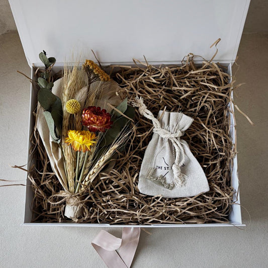 Silver St. Ives Skyline & Posy Hamper