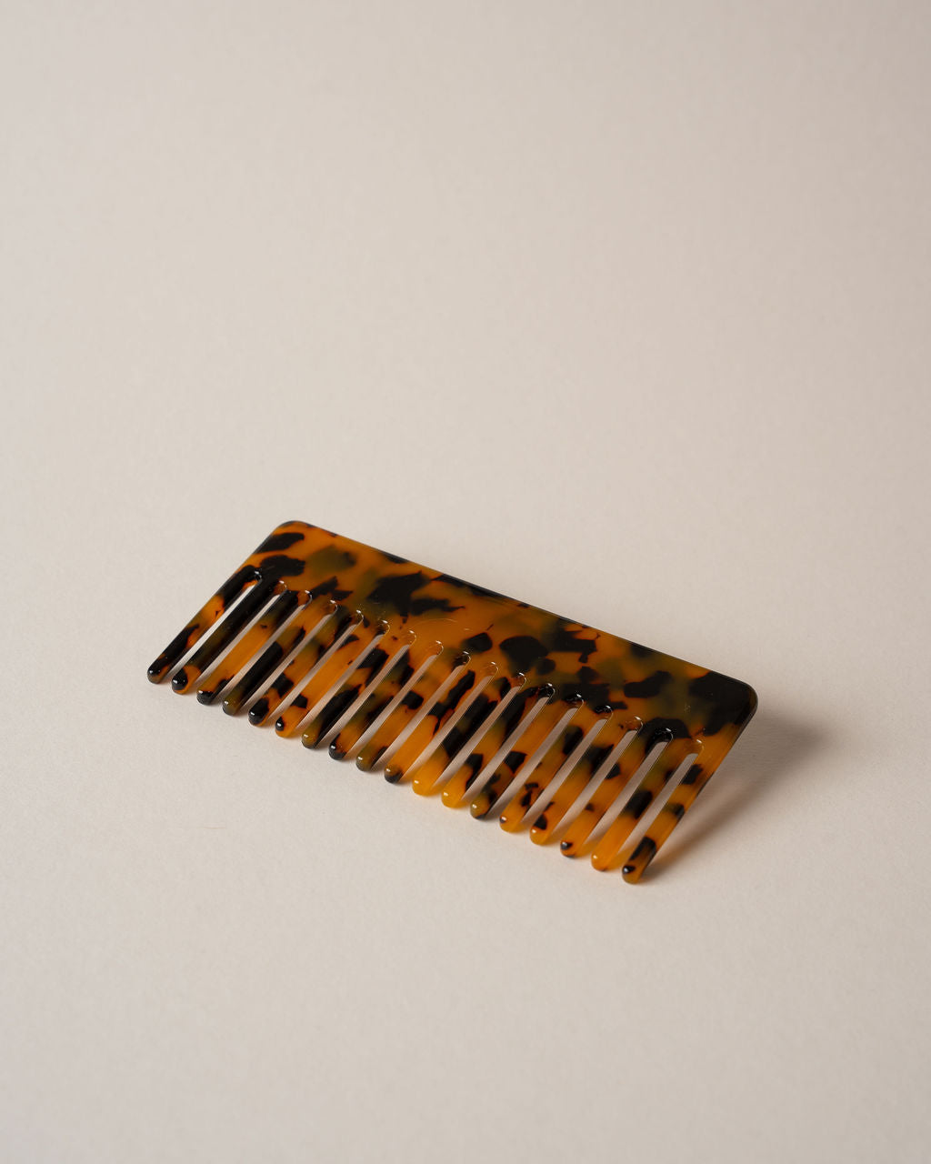 Shell Comb - The St. Ives Co.