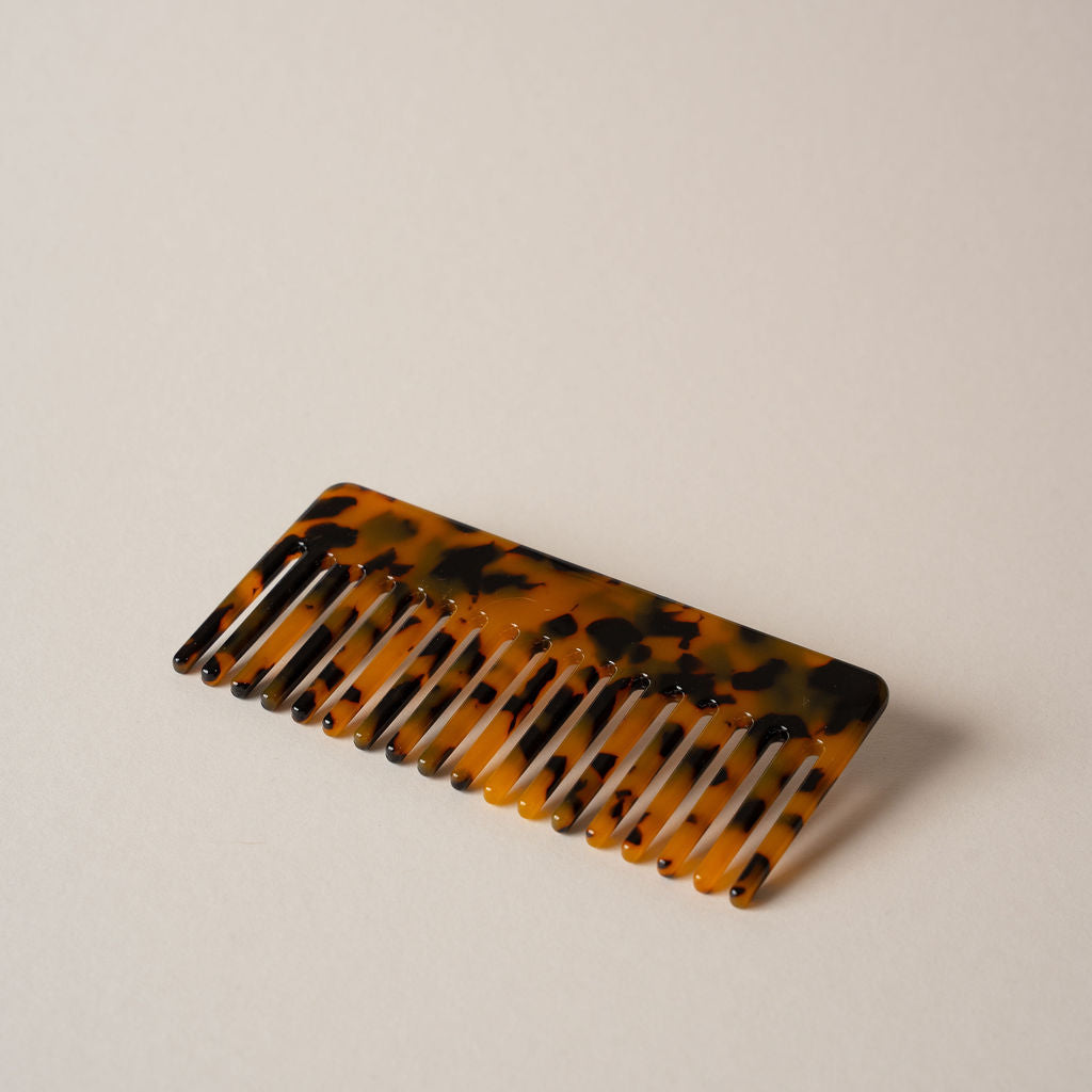 Shell Comb - The St. Ives Co.