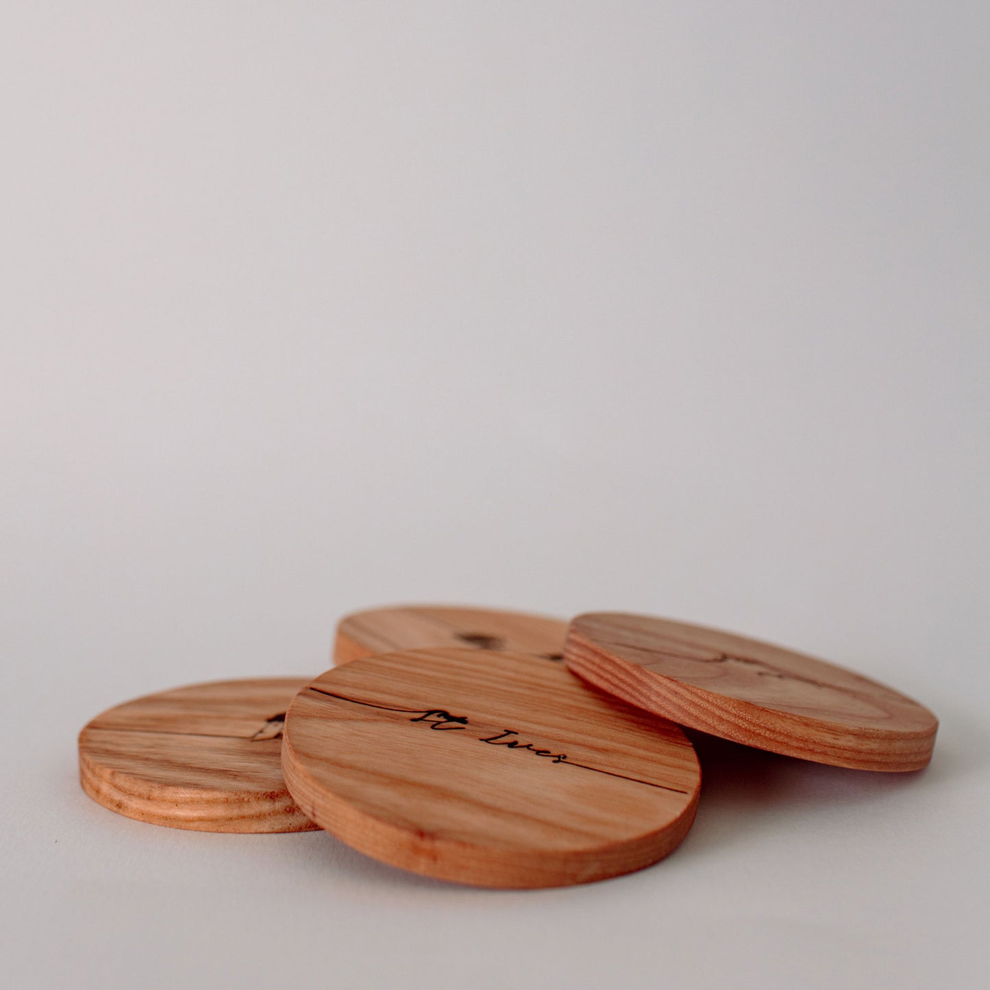 Set of 4 wooden skyline coasters