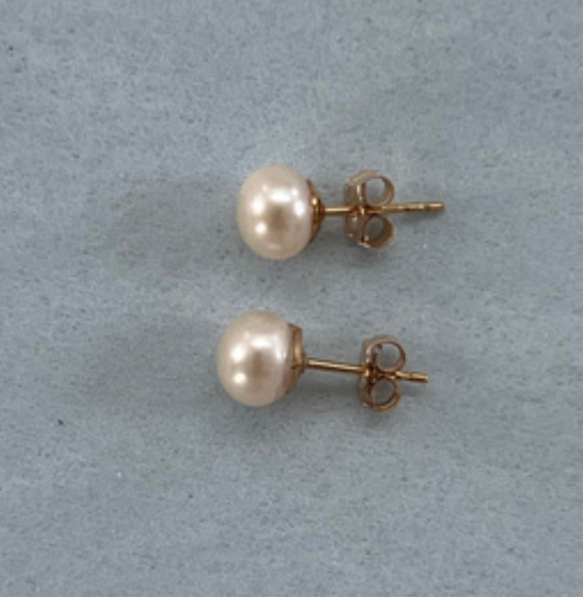 Medium Pearl Stud Earrings
