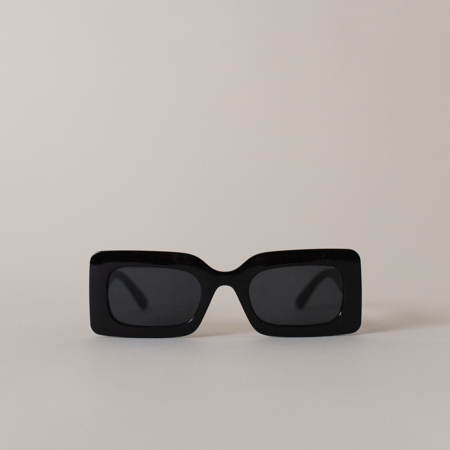 Black jolly sunglasses