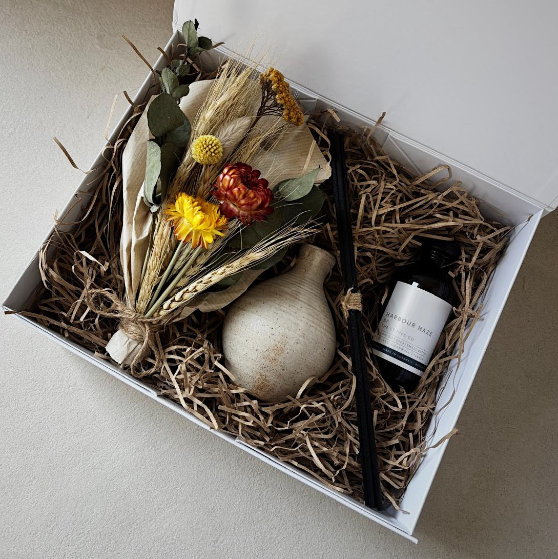 Diffuser, Bud Vase & Posy Hamper
