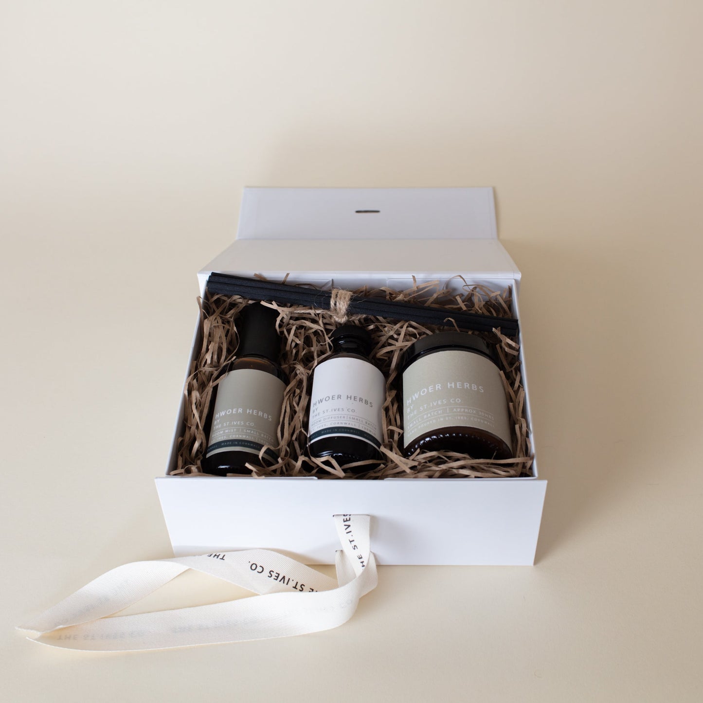 Hwoer Herbs Home Fragrance Hamper
