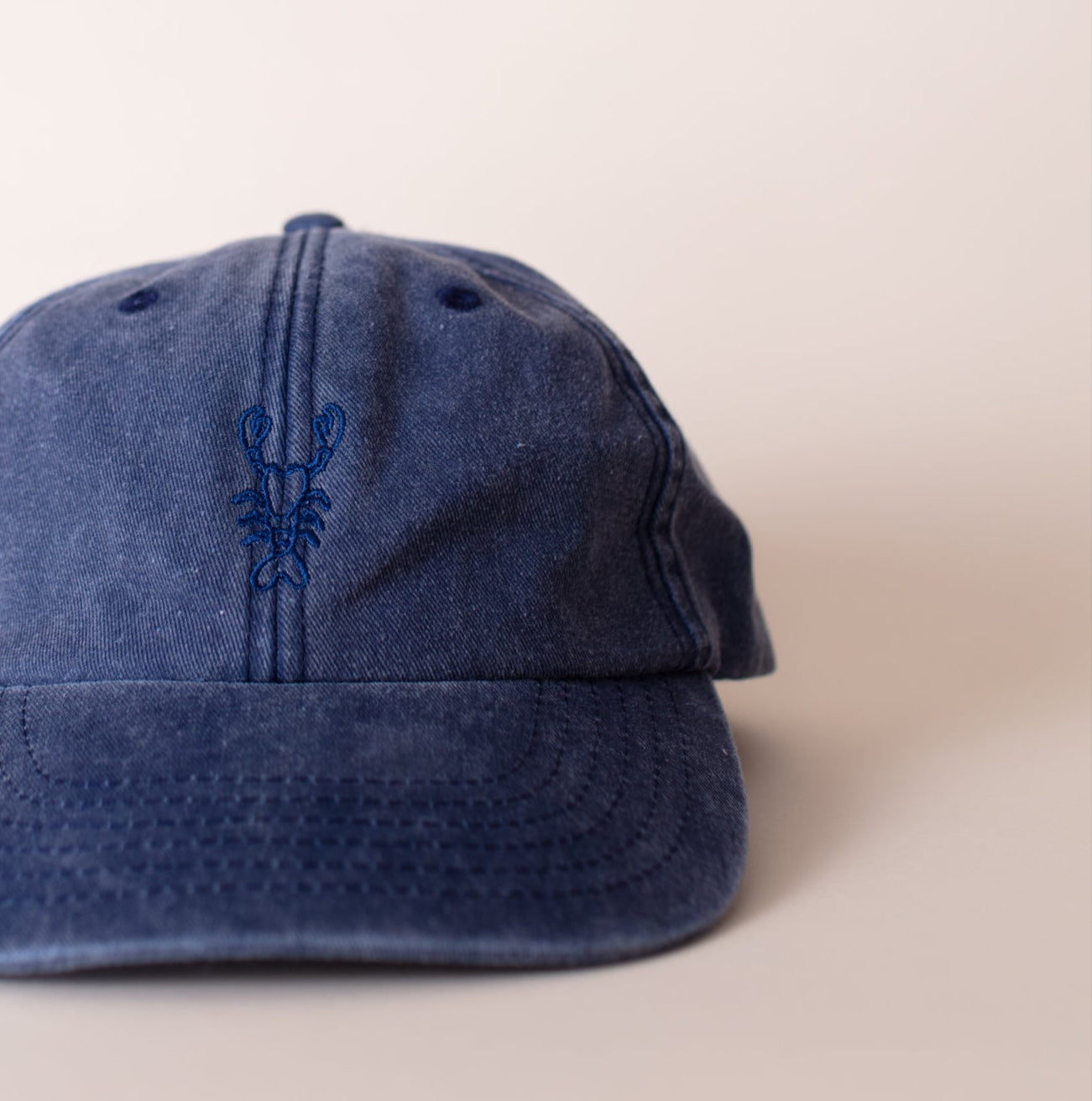 Lobster embroidered cap