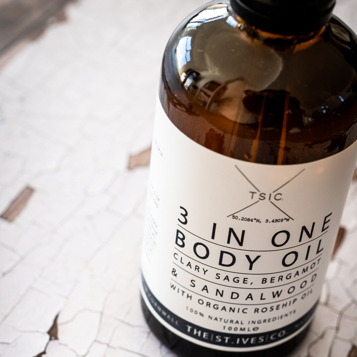 Clary Sage, Bergamot and Sandalwood Body oil with Organic Rose Hip - The St. Ives Co. Cornwall Cornish Souvenir Holiday beach Pure Natural Relaxing Moisturising rejuvenated Fresh Clean Gift Present Quality