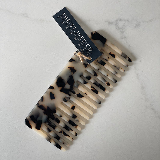 Shell Comb - The St. Ives Co.