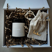 Load image into Gallery viewer, St. Ives Skyline Necklace &amp; Love Lane Candle Hamper
