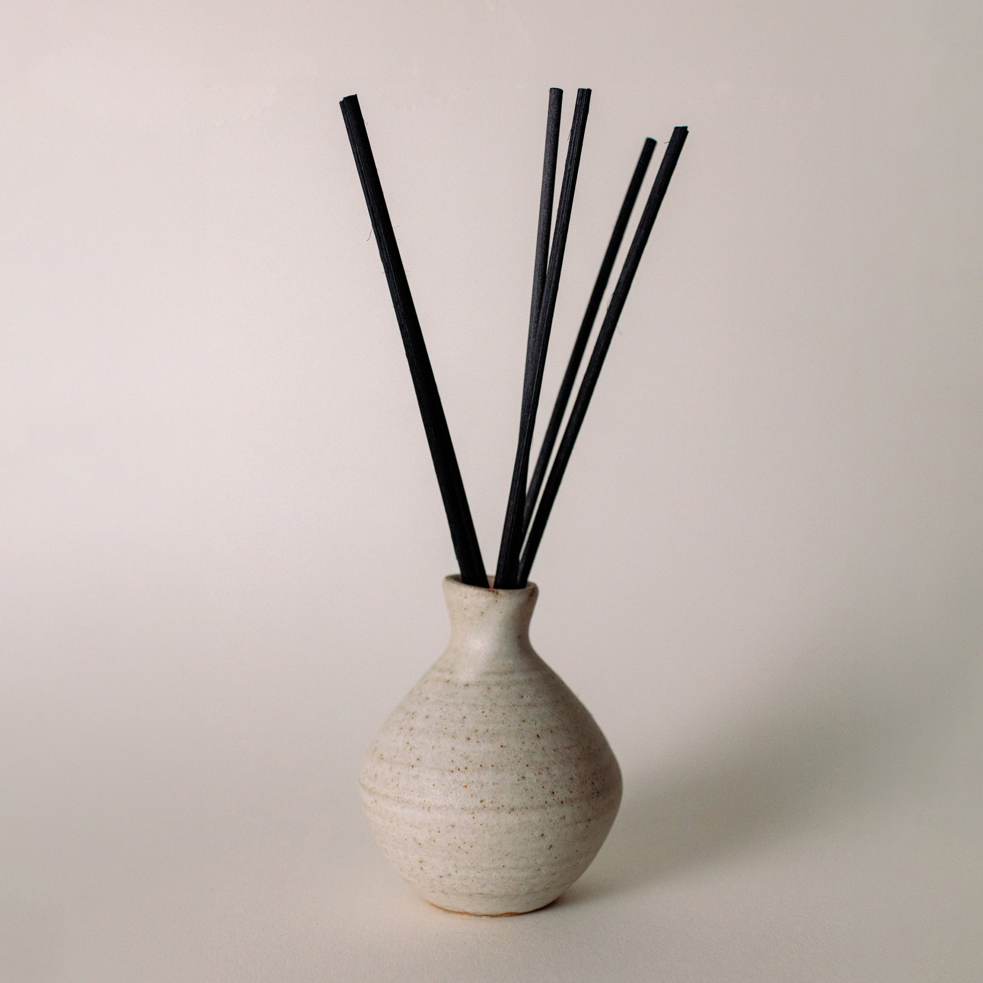 Kneebone Bud Vase - The St. Ives Co.