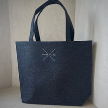 Load image into Gallery viewer, Charcoal Felt Shopper Bag
