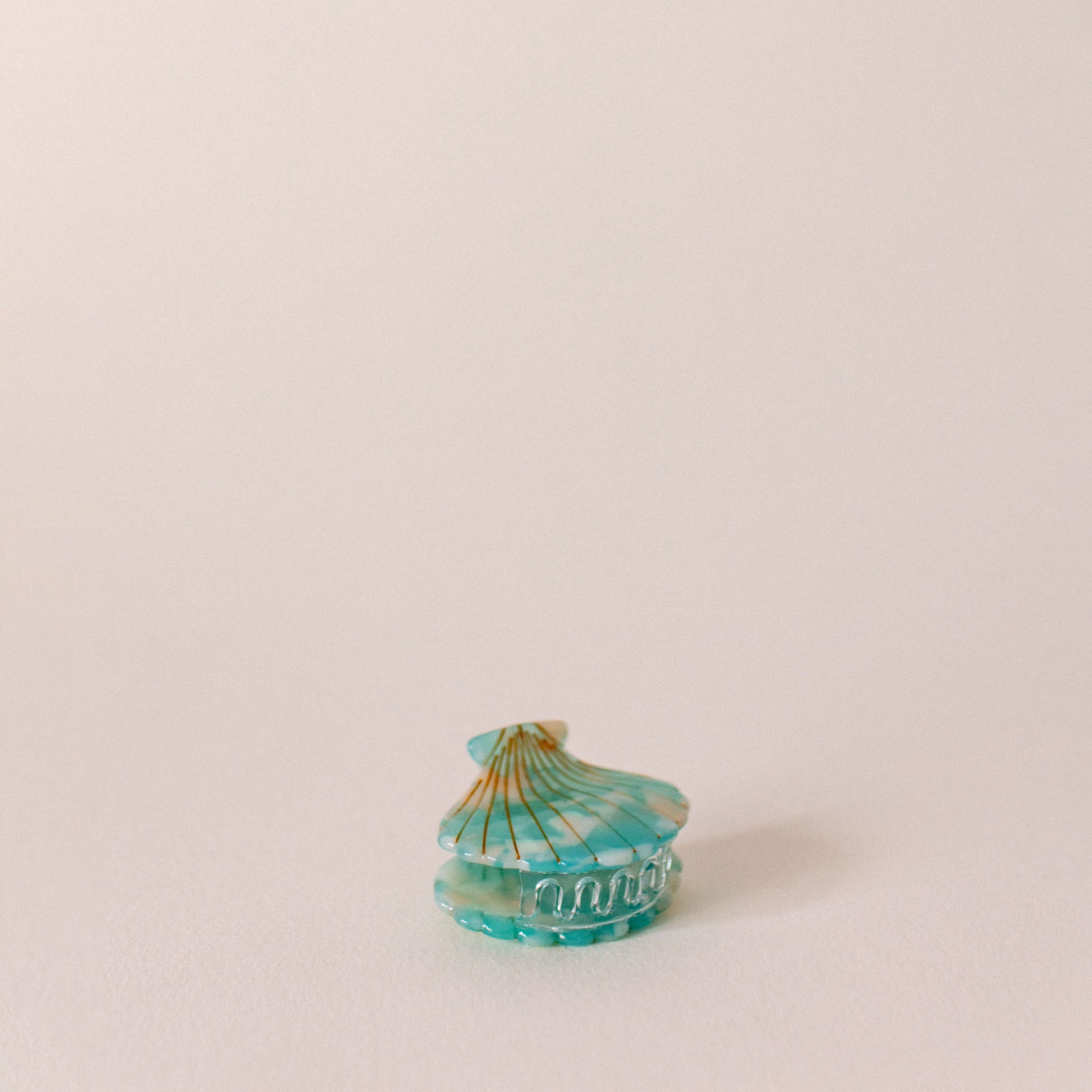 Shell Hair Clip - The St. Ives Co.