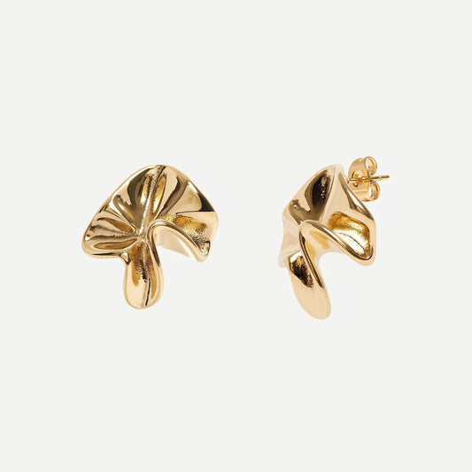Shell 'Mermaid gold' earrings