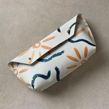Load image into Gallery viewer, Sunset Leather Make Up Bag
