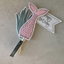 Load image into Gallery viewer, Cake Toppers Mermaid and Seaweed
