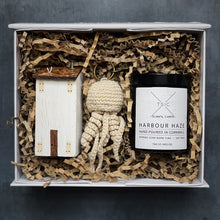 Load image into Gallery viewer, New Home Cornish Hamper - The St. Ives Co.
