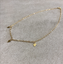 Load image into Gallery viewer, Gold Arrow Necklace
